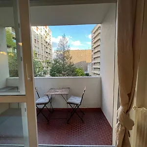 Apartment Dream Dwell -studio With Balcony 800m To Trocadero And Tour Eiffel, Paris