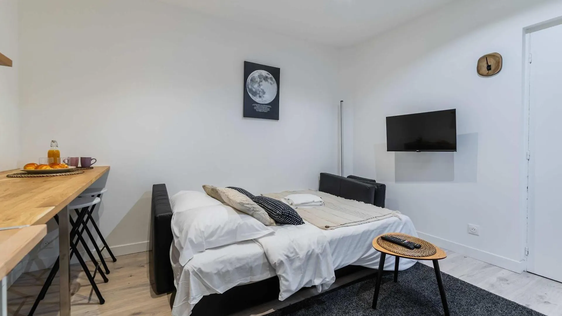 Studio Neuf Porte De Saint Cloud Paris 16 - 4P - Flat-Guest France