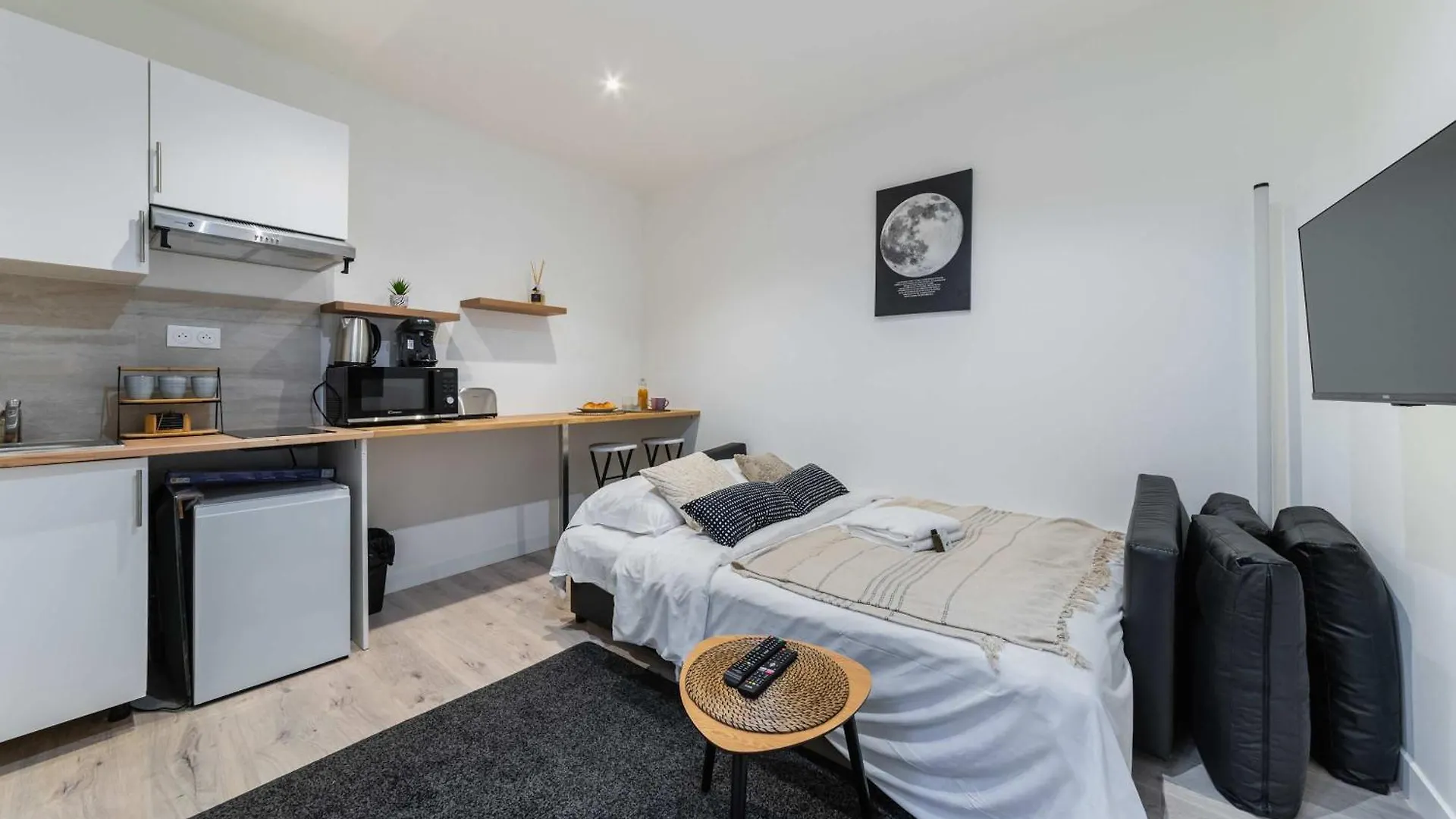Studio Neuf Porte De Saint Cloud Paris 16 - 4P - Flat-Guest
