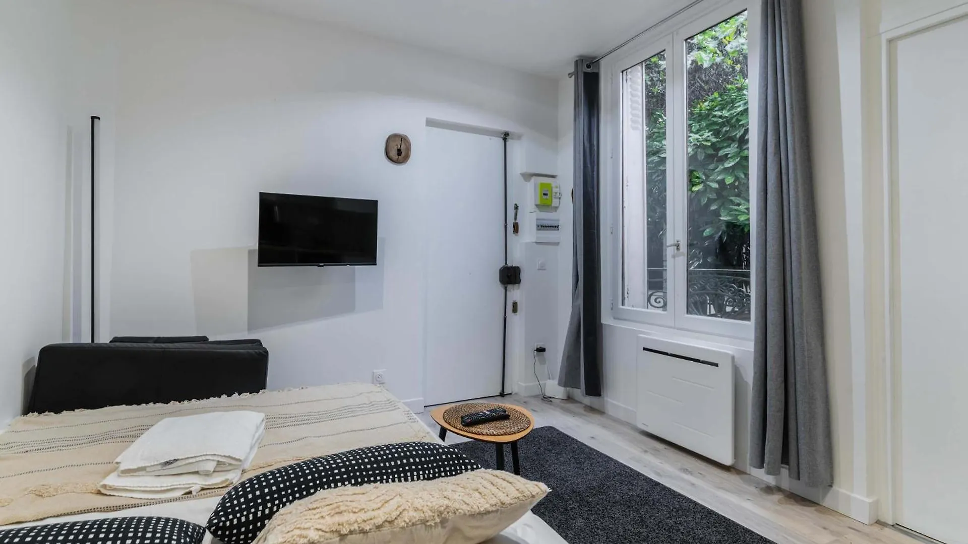 Studio Neuf Porte De Saint Cloud Paris 16 - 4P - Flat-Guest 0*,  France